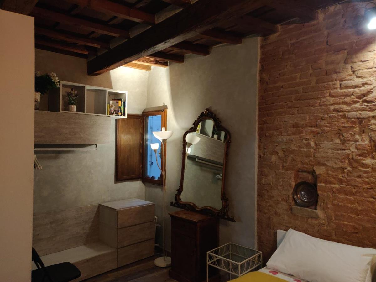 San Lorenzo Church Apartment *