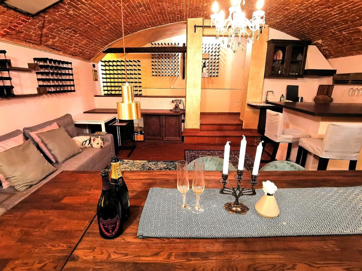 Apartment Red Impression - In The Center Florence
