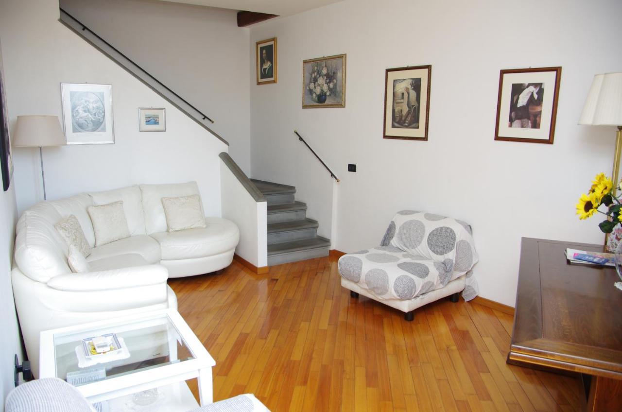 Artisti In With Great A/c Apartment