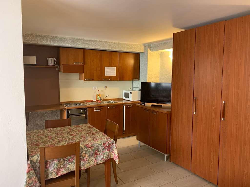 Gemini Apartment *