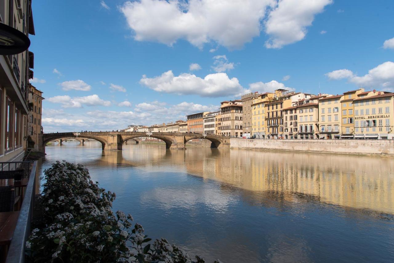 Ponte Vecchio Luxury And Stylish Apartment