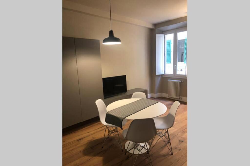 Santa Croce's 2 Apartment *