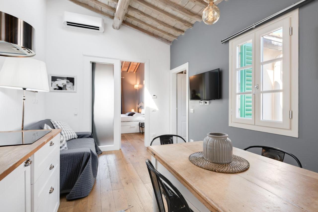 Apartment Piazza Indipendenza & Giardino Della Fortezza Apt