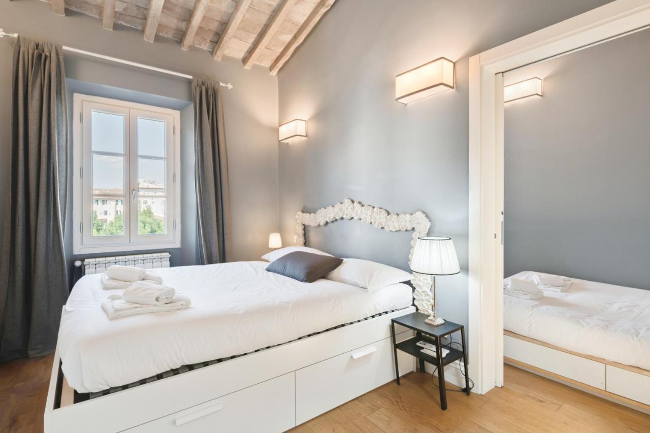 Piazza Indipendenza & Giardino Della Fortezza Apt Apartment