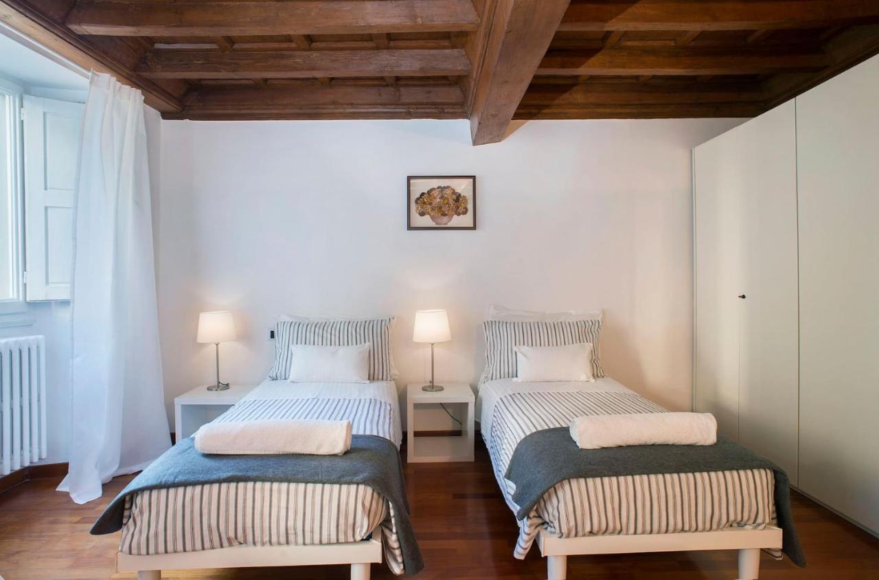 Visconti Di Modrone Palace Heart Of Apartment *