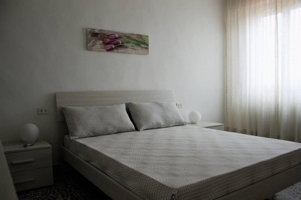 La Casa Di Lucia - *