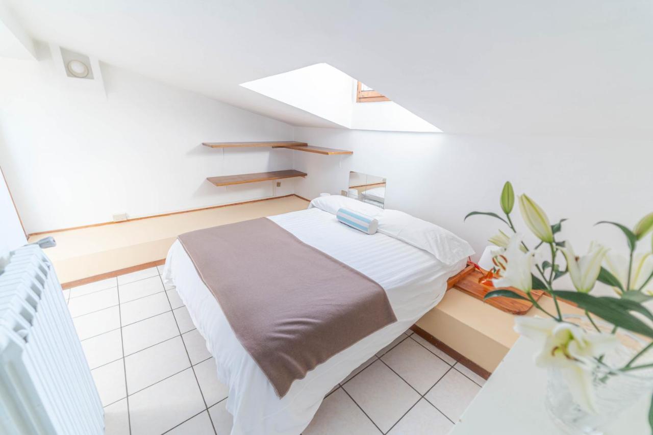 Terrace For Artists Apartment *