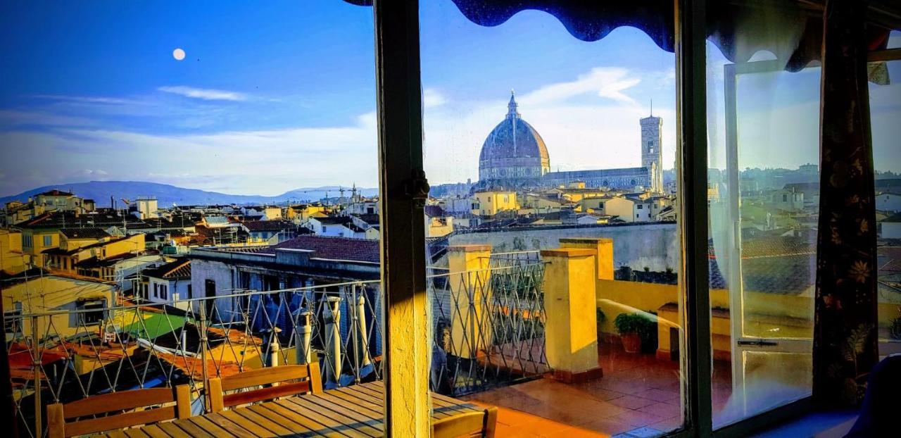 Apartment Terrace For Artists Florence
