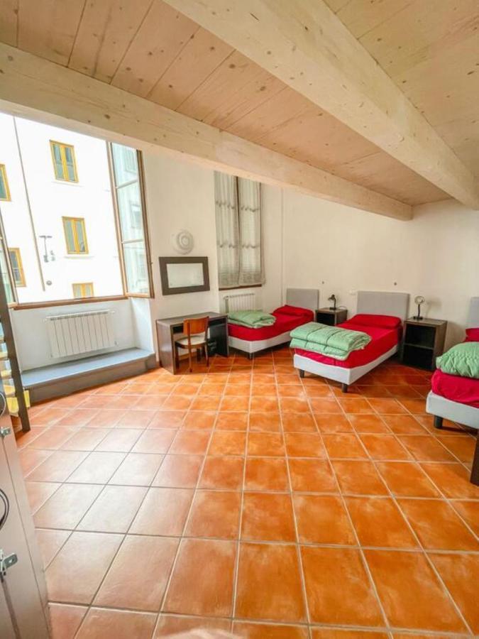Emerald Palace Hostel