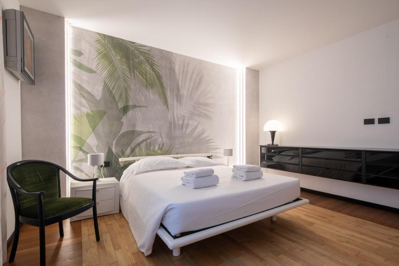 Apartment Ponte Rosso Modern Florence