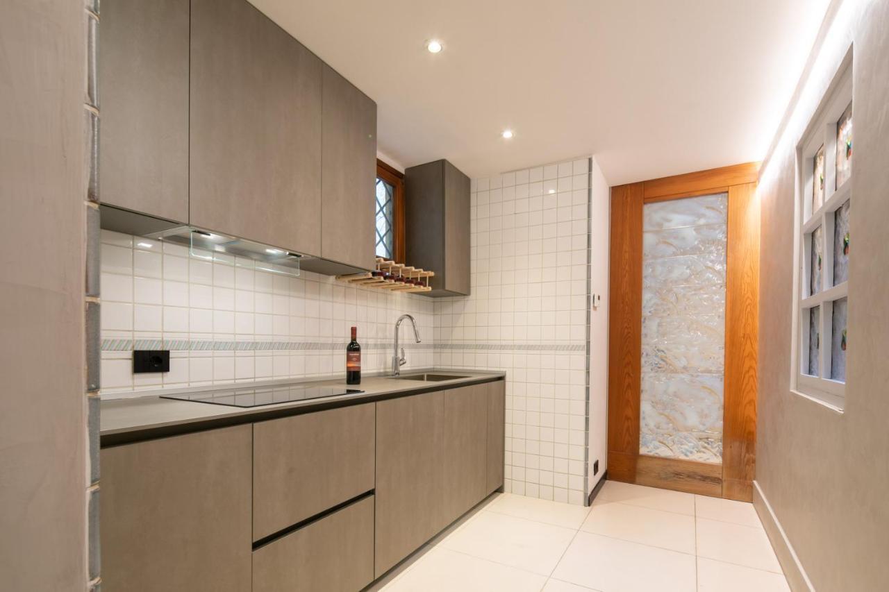 Ponte Rosso Modern Apartment