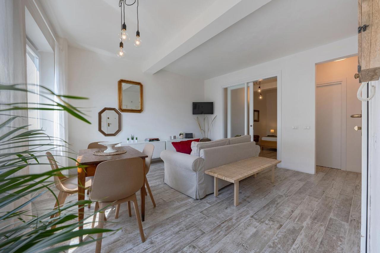 Charm: Piazza View Apartment *
