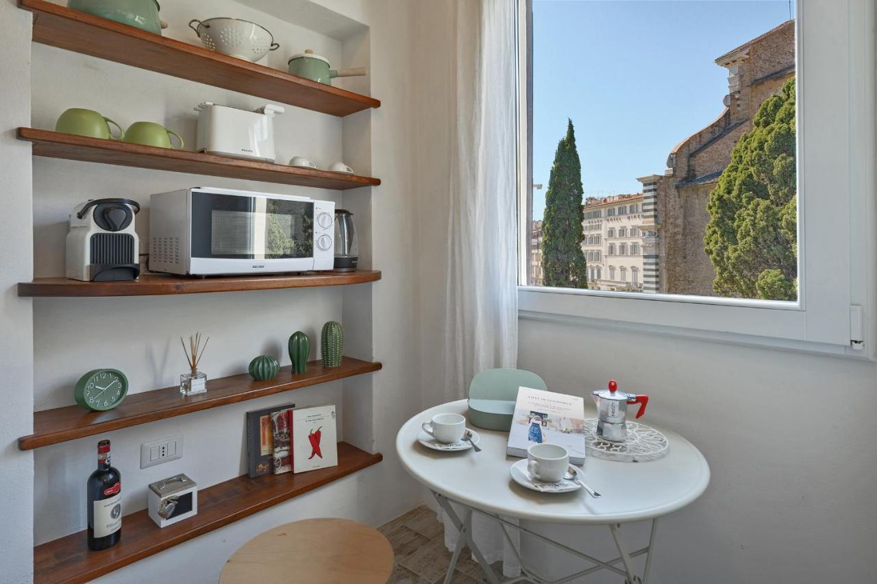 Apartment Charm: Piazza View