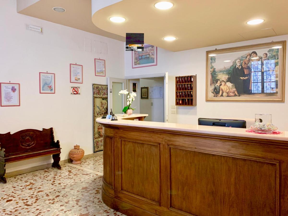 Bed & Breakfast Casa Per Ferie Regina Santo Rosario Florence