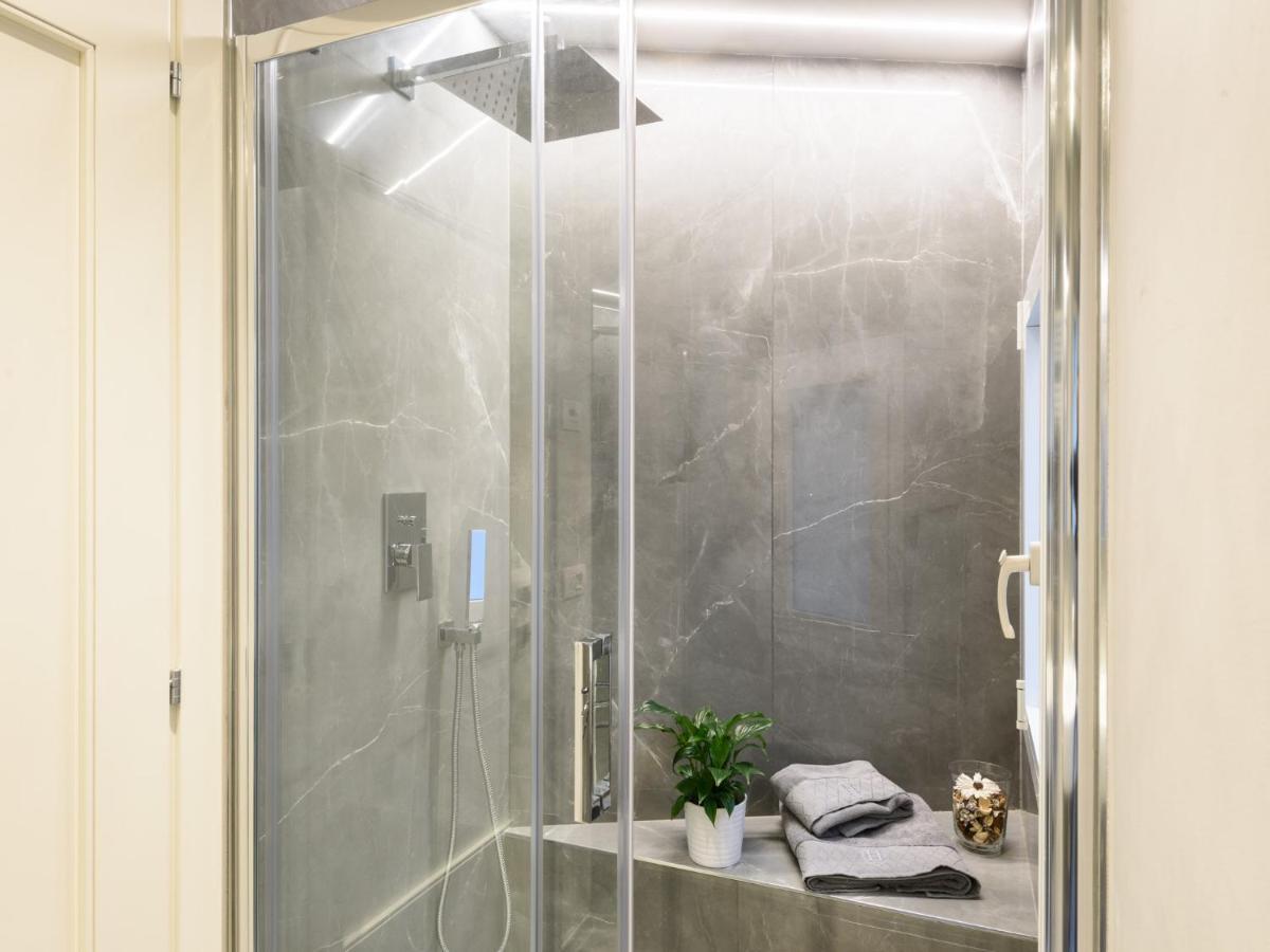 Santa Croce Penthouse Appartamento *