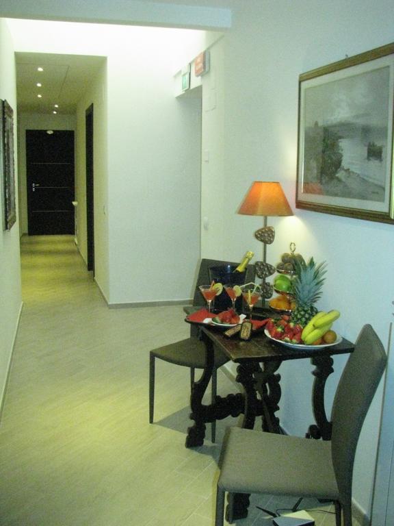 Hotel Enza 2*