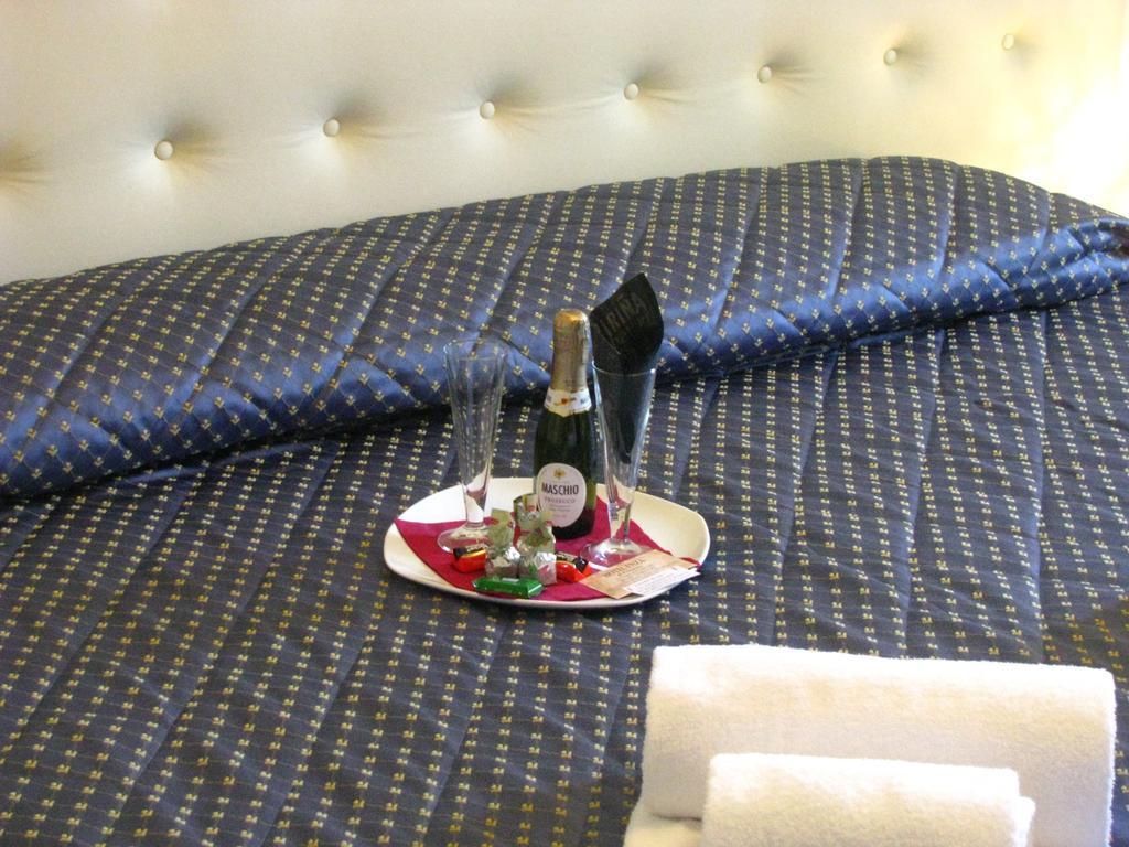 Hotel Enza