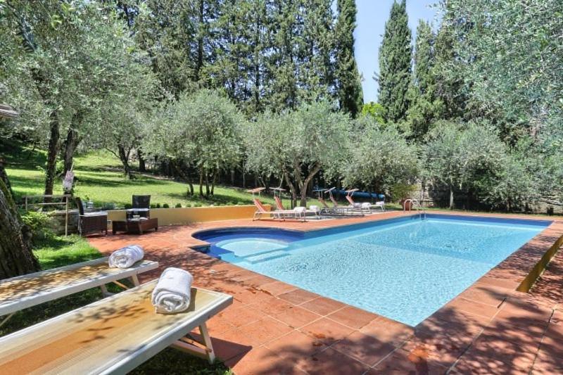 Apartment 3bdrm Luxury In Tuscan Villa,private Estate, Shared Swimmingpool