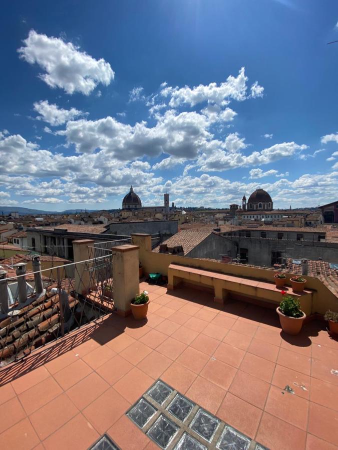 Apartment Terrace For Artists