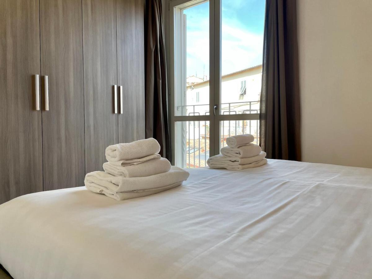 Borgo Guelfo I * Florence
