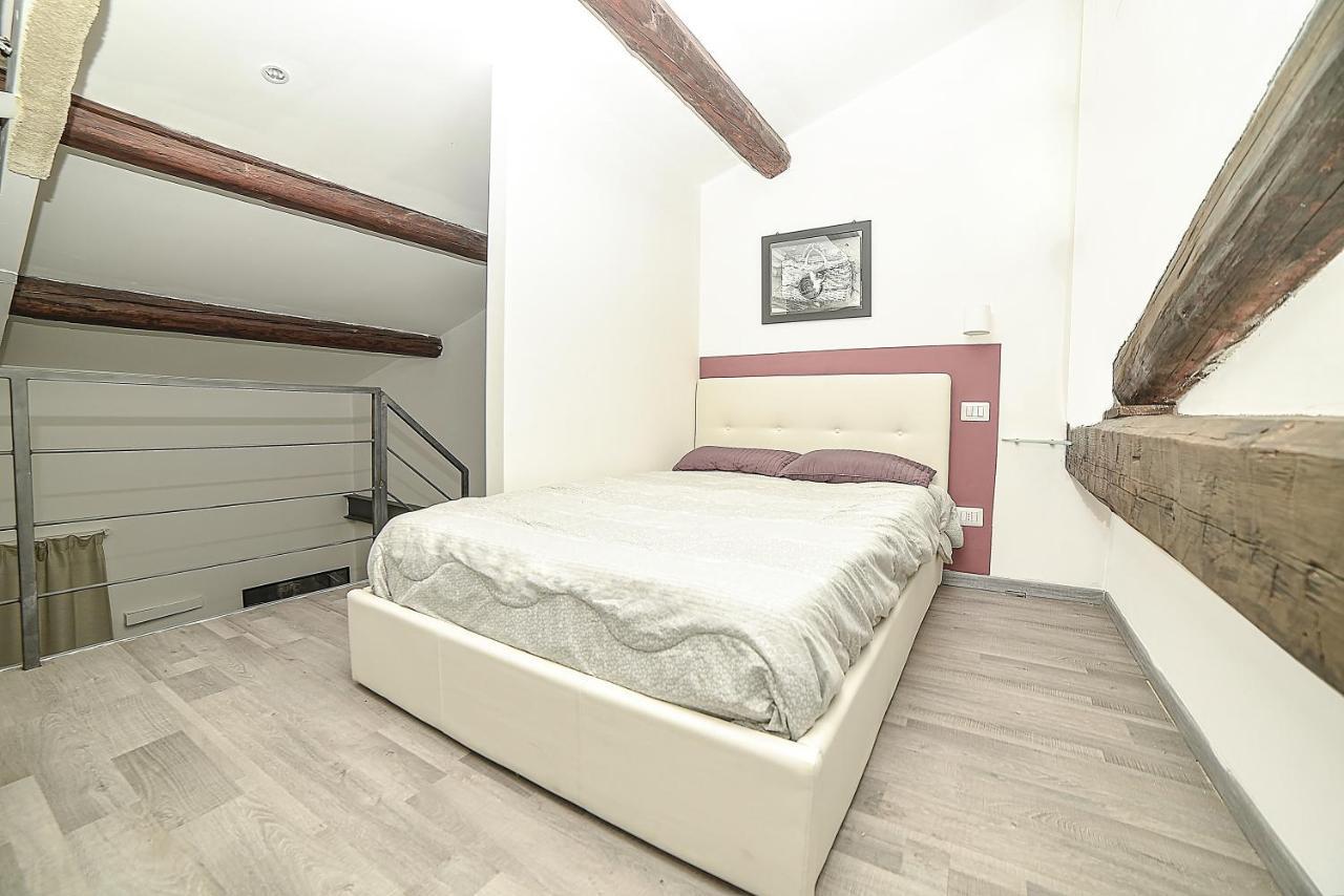 Ruote Apartment *