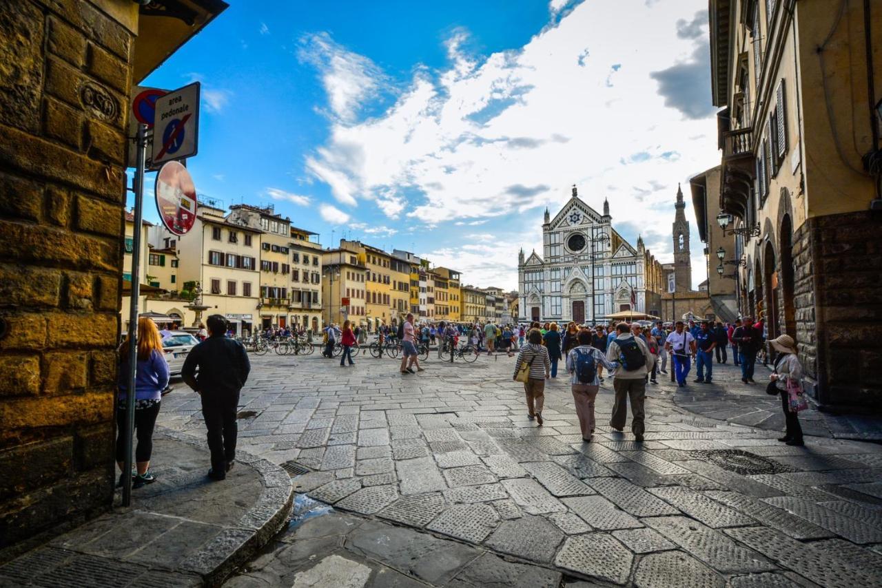 Apartment Historic Center! Charming Traditional Florentine Building - Ac,wifi - By Likehomeflorence *