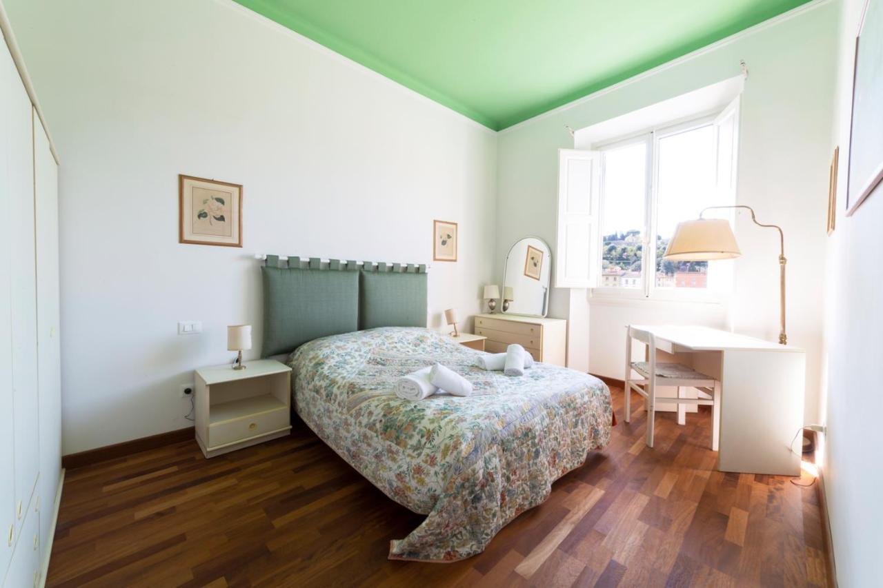 Lungarno Attic With Private Terrace And Lift Apartment Florence
