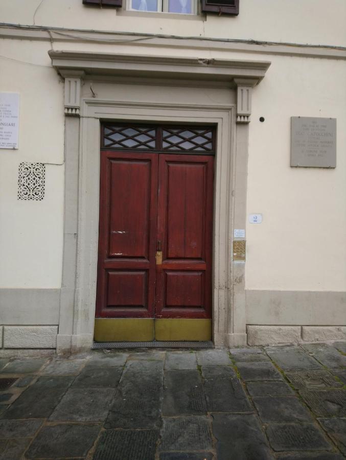 Lungarno Attic With Private Terrace And Lift Apartment *