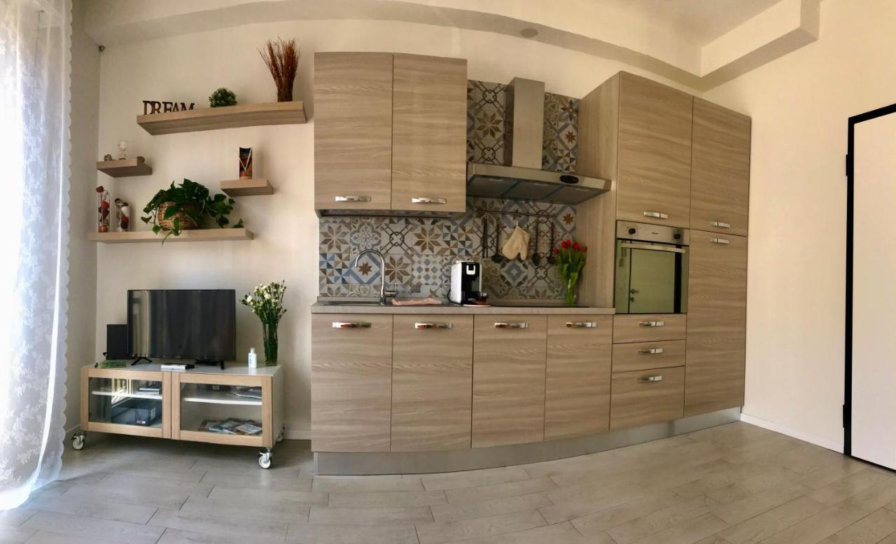 Locchi Suite_ Careggi/meyer/tramvia A Due Passi! Apartment