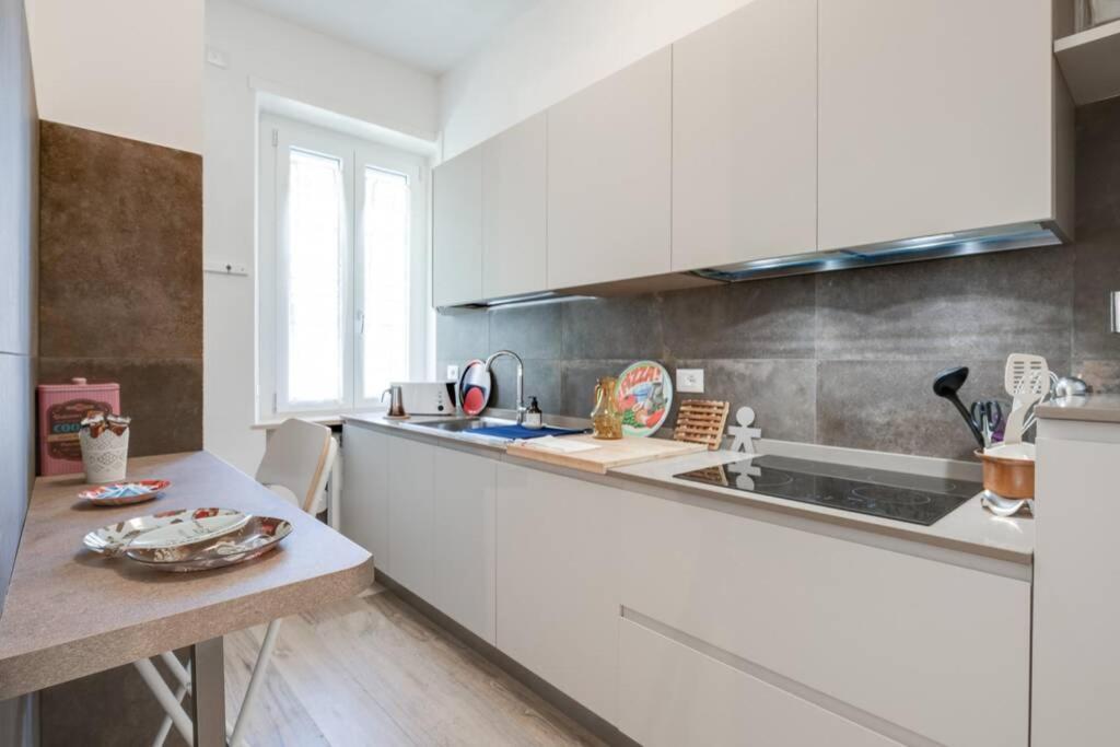 Ponte Vecchio-newly Restyled Flat Florence