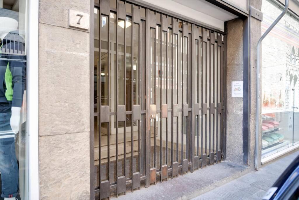Ponte Vecchio-newly Restyled Flat Apartment *