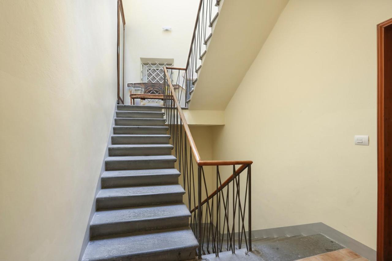 Le Grazie In Superb Location Apartment