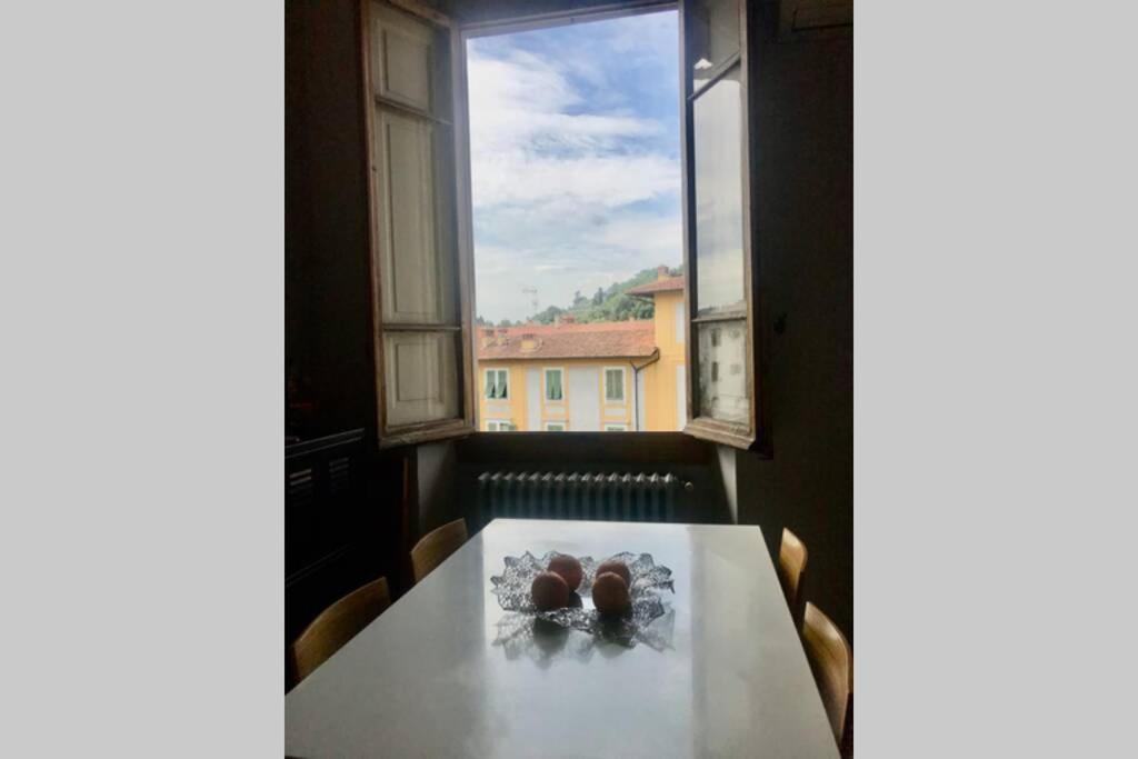 Sunny Floor In San Frediano Firenze