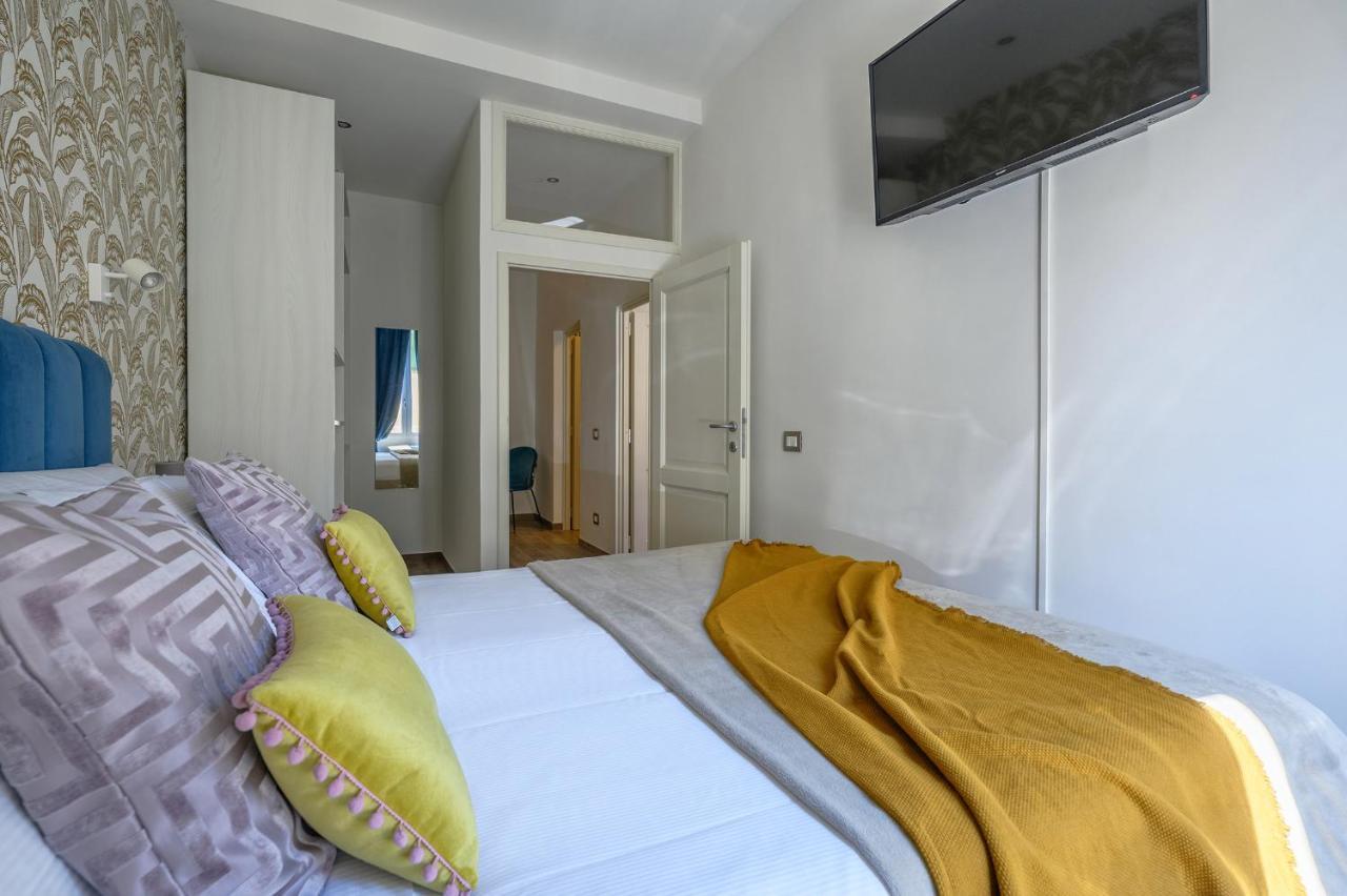 Via Macci, 59 - Charming - Stylish In A Vibrant Neighborhood With So Comfortable Beds!