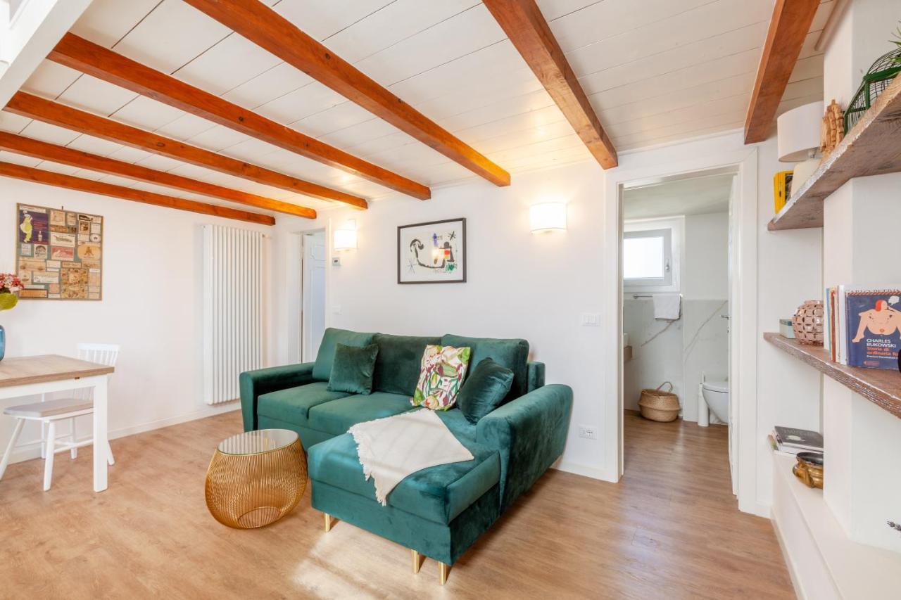 Borgo Allegri Rooftop Apartment *