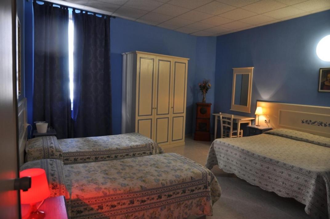 Hotel Regina *