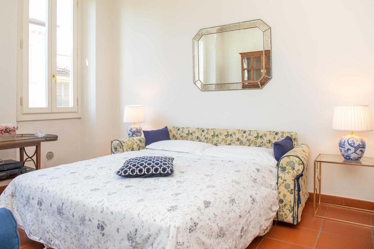 Santa Maria Novella Bright Apartment