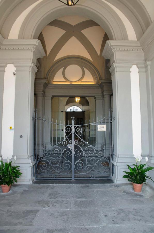 Apartment Lungarno Vespucci Charming Florence