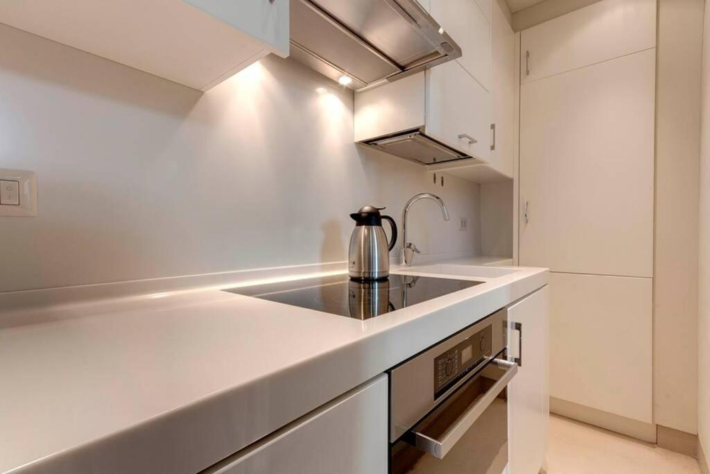 Gold Apartment *