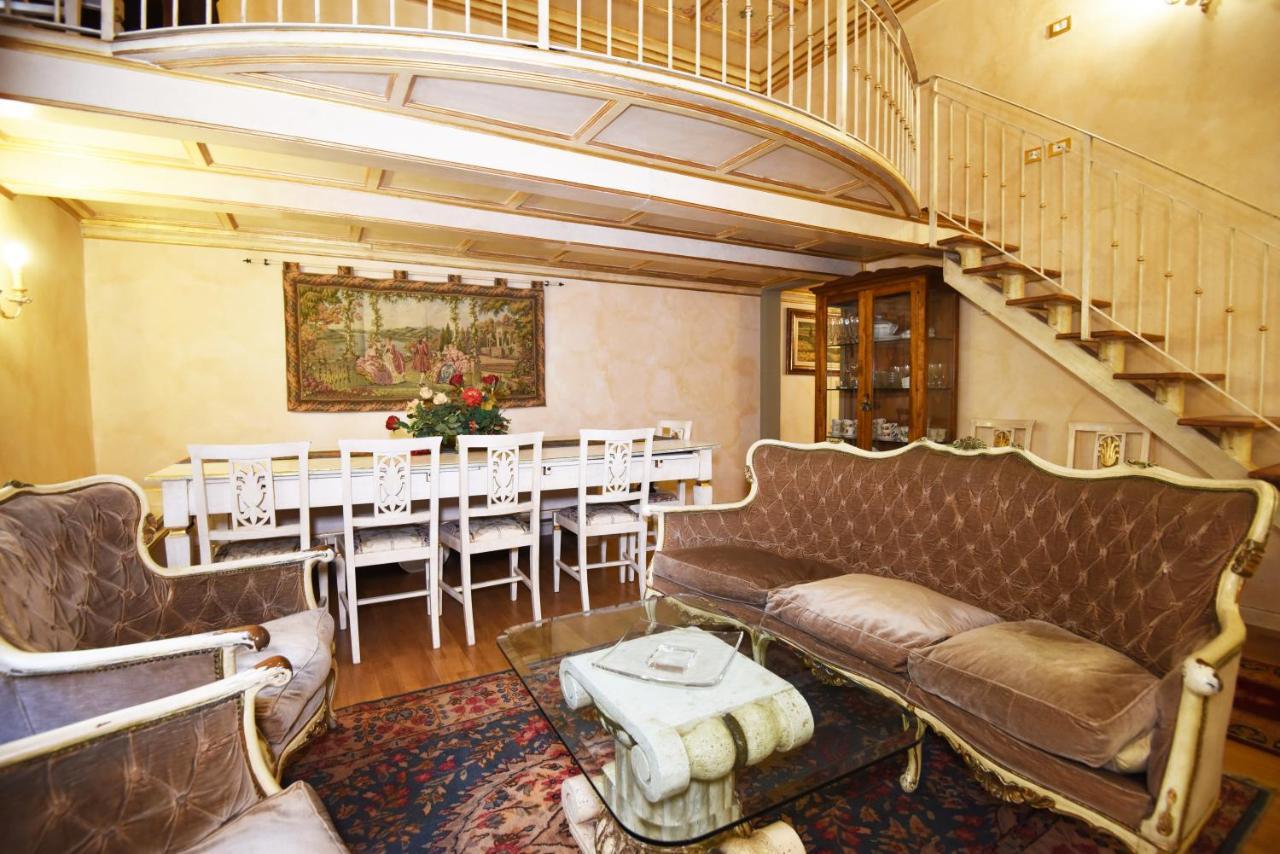 Italian Experience-suite Medici Loft 8 Florence