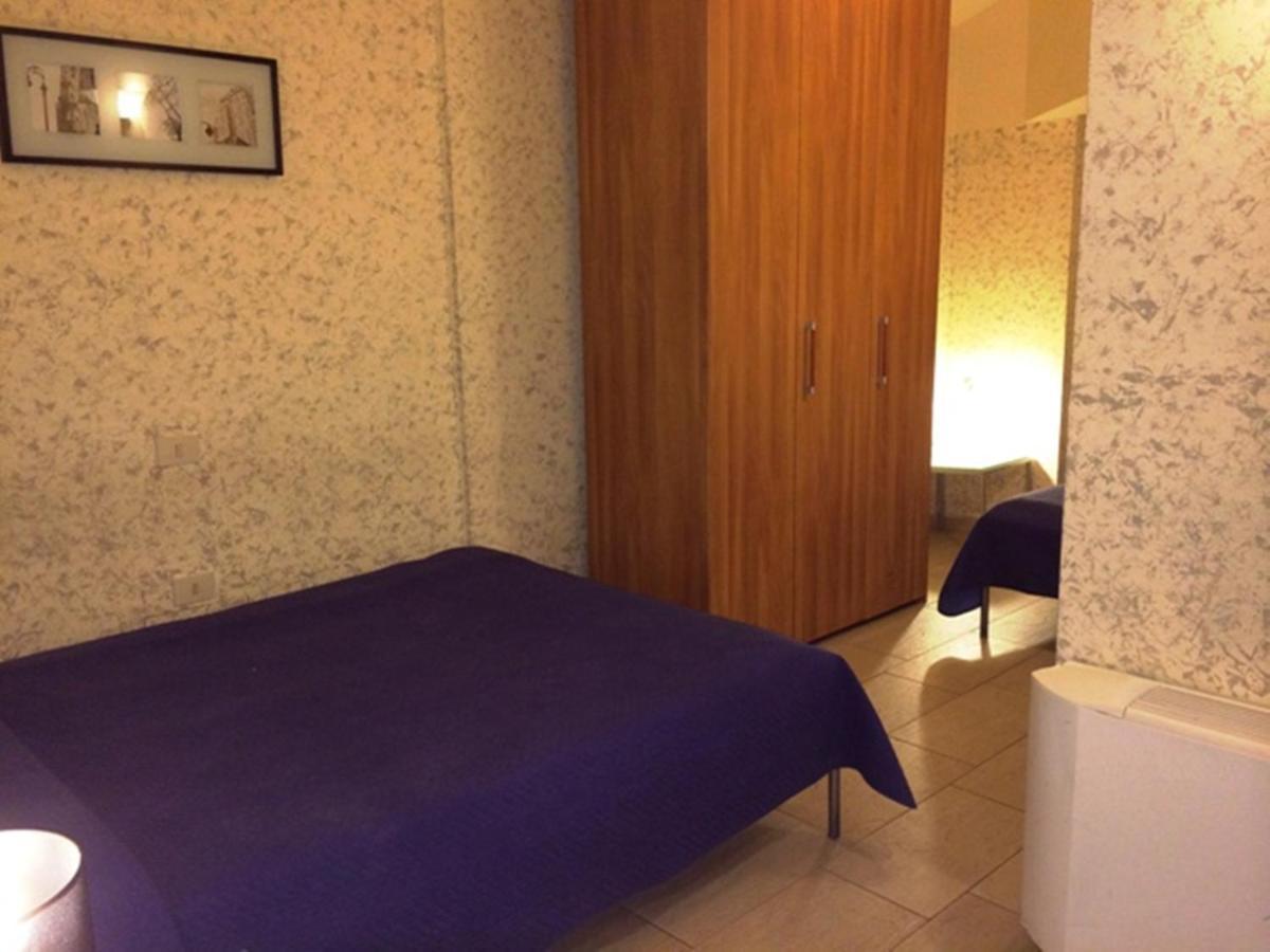 Gemini Apartment *