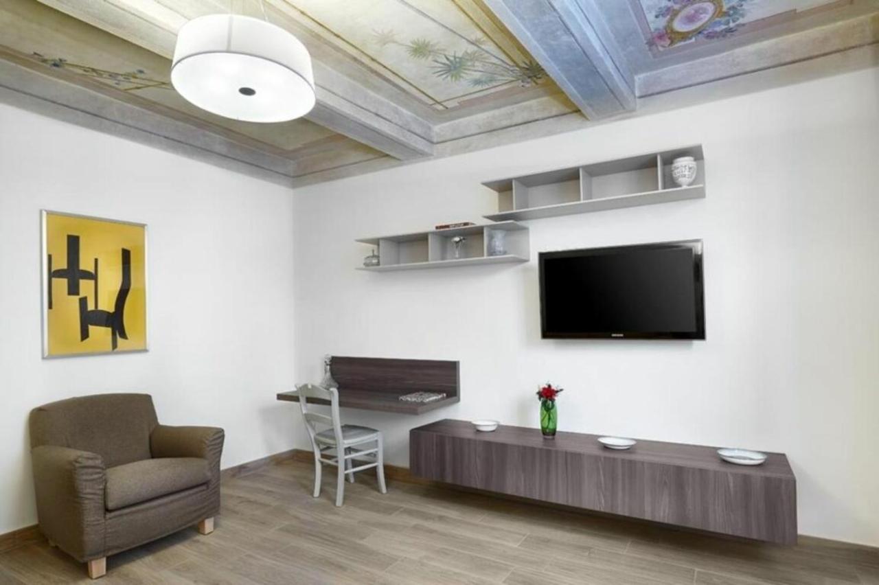 Apartment Giulia E Valentina By Halldis Florence