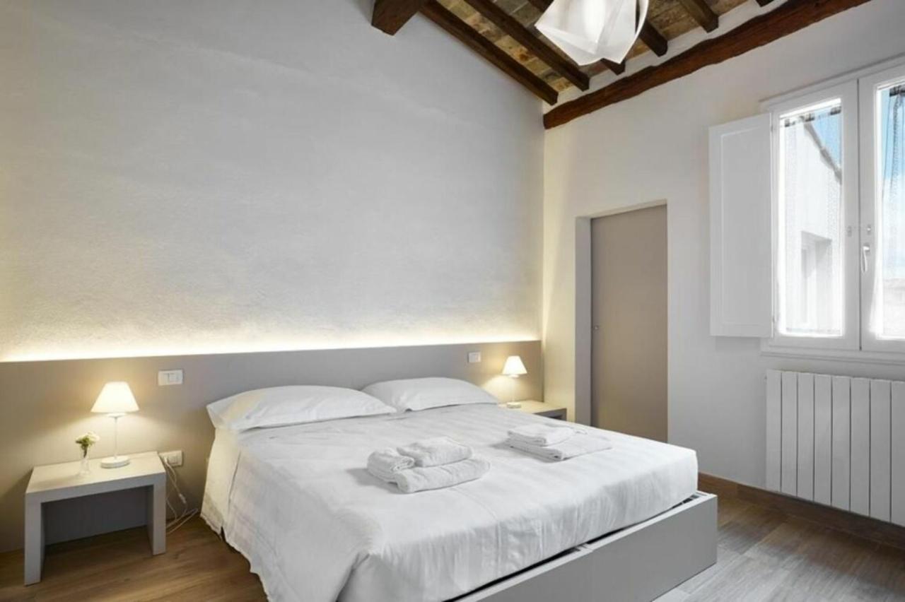 Apartment Giulia E Valentina By Halldis Florence