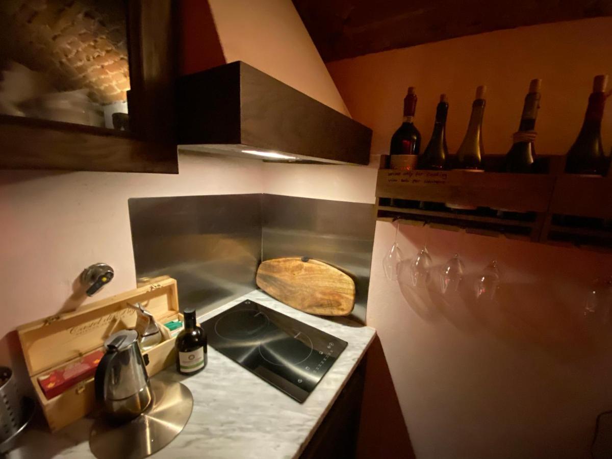 Apartment Red Impression - In The Center Florence