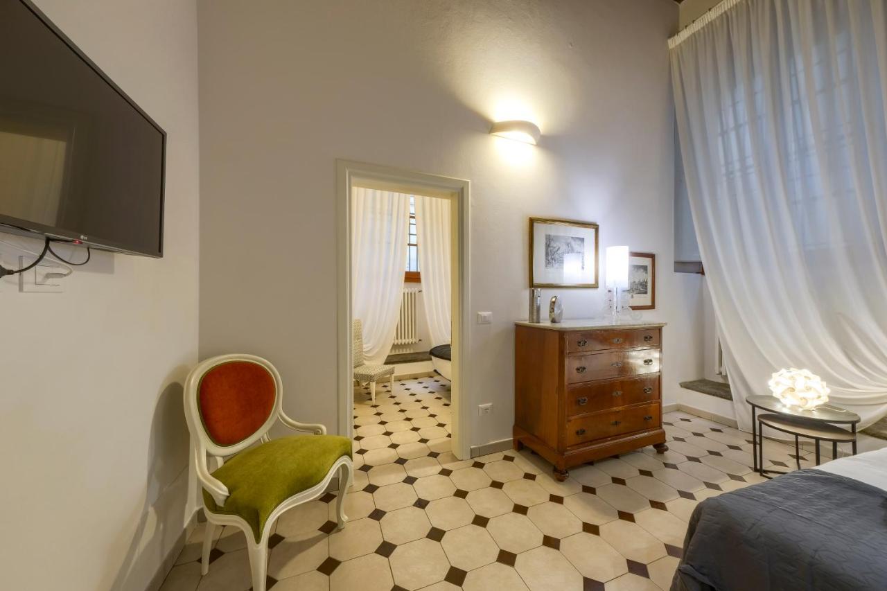 Apartment La Casa Di Bruna E Giordano In Santo Spirito Florence