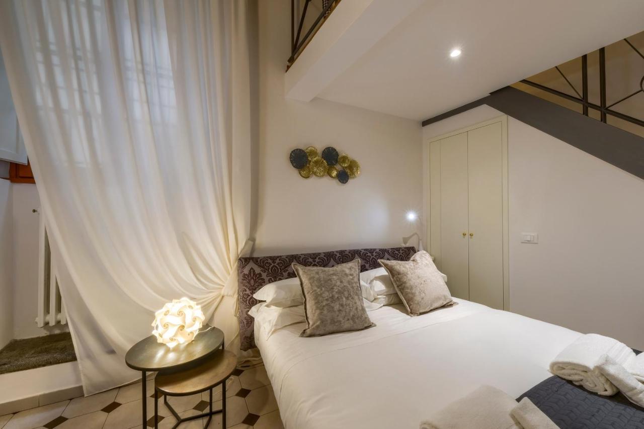 La Casa Di Bruna E Giordano In Santo Spirito * Firenze