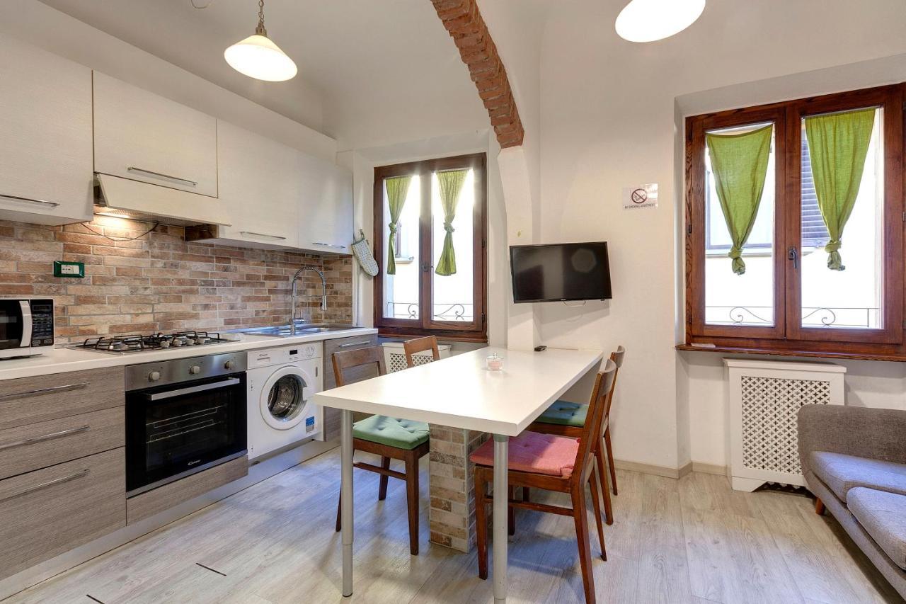 Corno 7 Apartment *