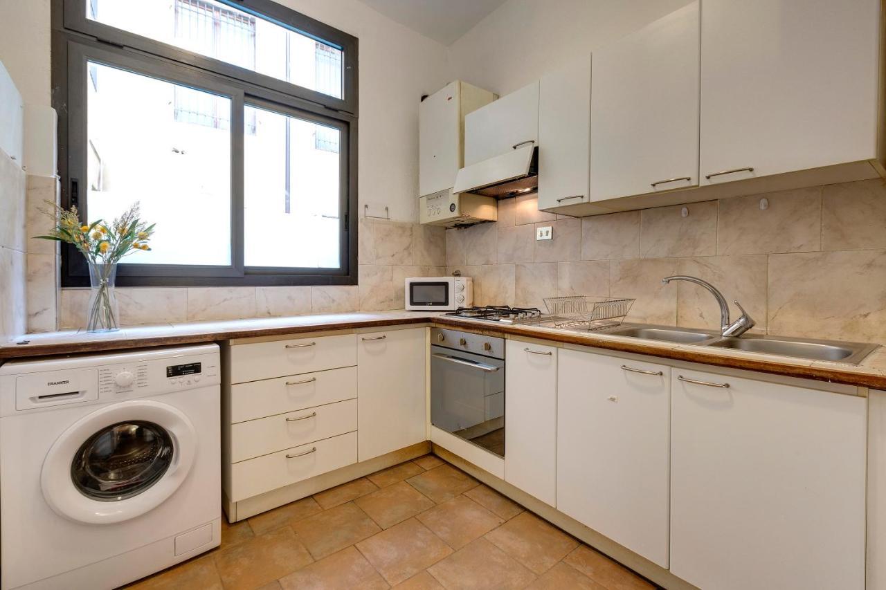 Apartment Campidoglio 4 *
