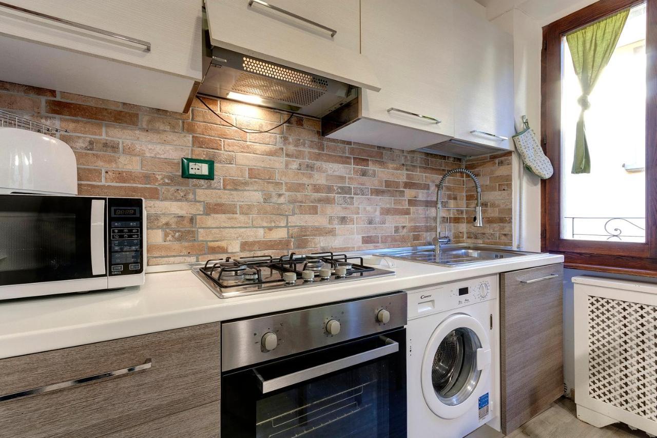 Corno 7 Apartment *