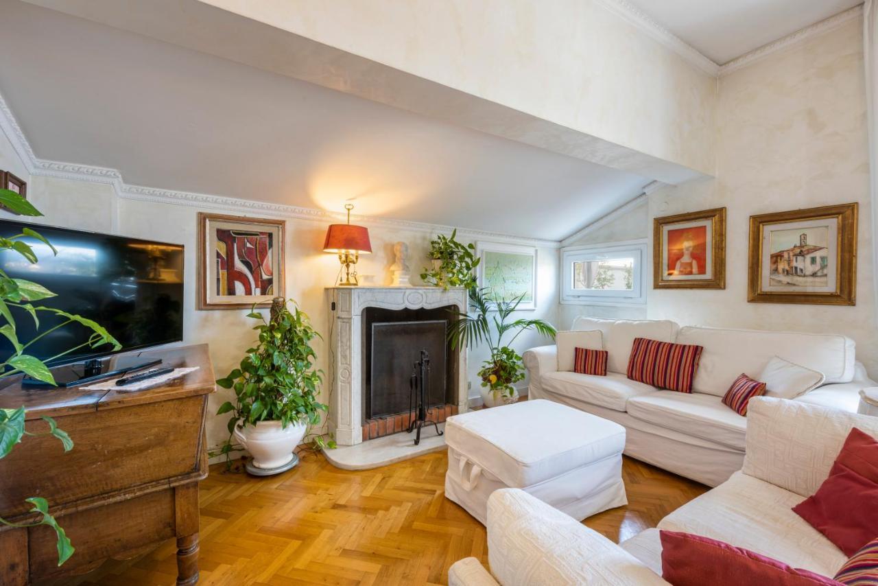 Exclusive Penthouse , Skyline View , With Parking Firenze